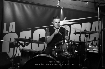 The Chickenbackers en LA CACHORRA yeyé