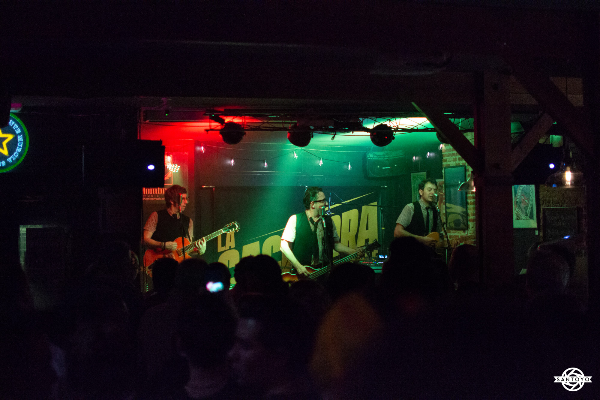 The Chickenbackers en LA CACHORRA yeyé